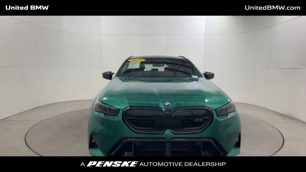 Thumbnail: 2025 BMW M5 - 3