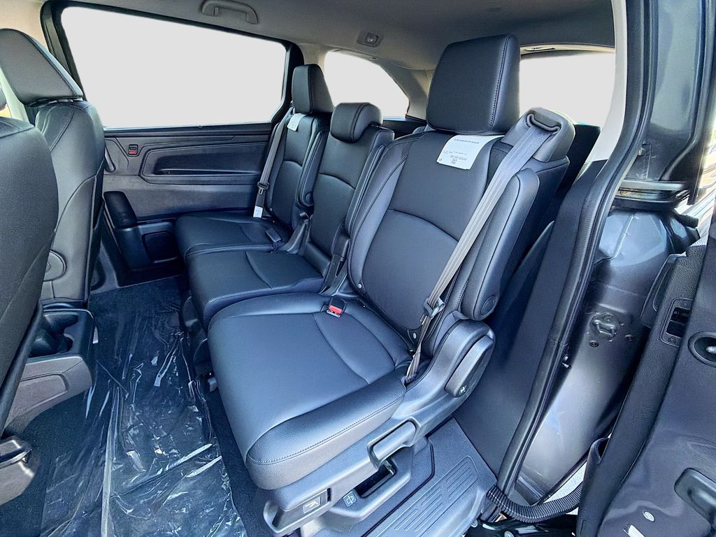 Thumbnail: 2026 Honda Odyssey - 16