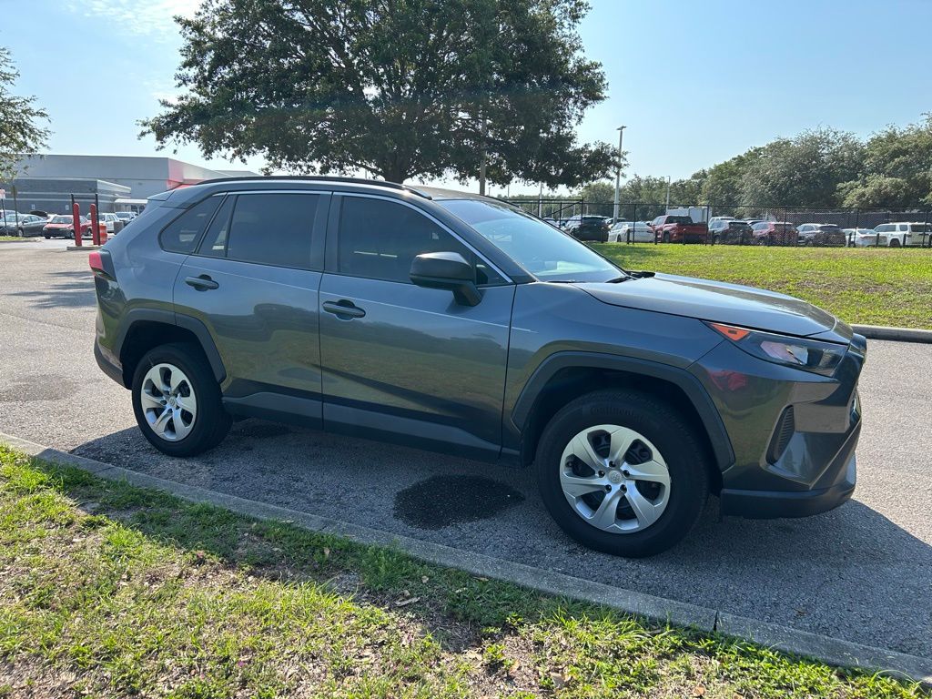 2021 Toyota RAV4 LE 7