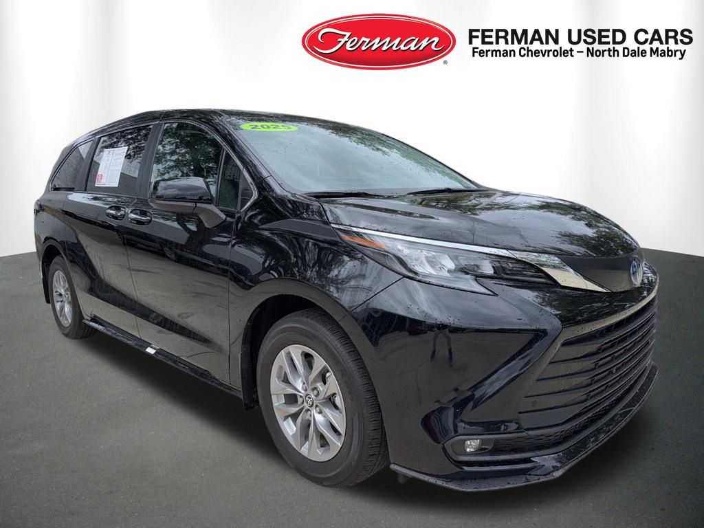 Midnight Black Metallic 2025 Toyota Sienna XLE 7-Passenger FWD Minivan Front-Wheel Drive Continuously Variable Transmission