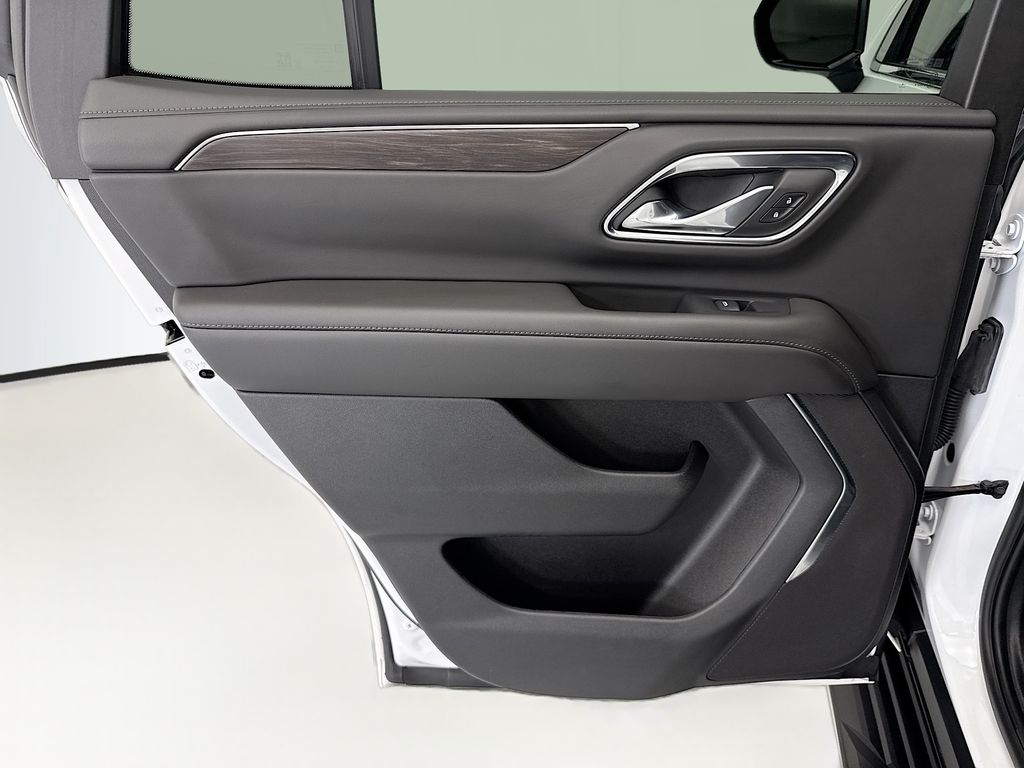 Thumbnail: 2024 Chevrolet Tahoe - 25
