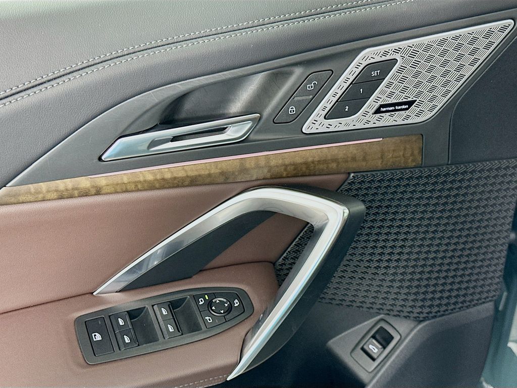 Thumbnail: 2025 BMW X1 - 17