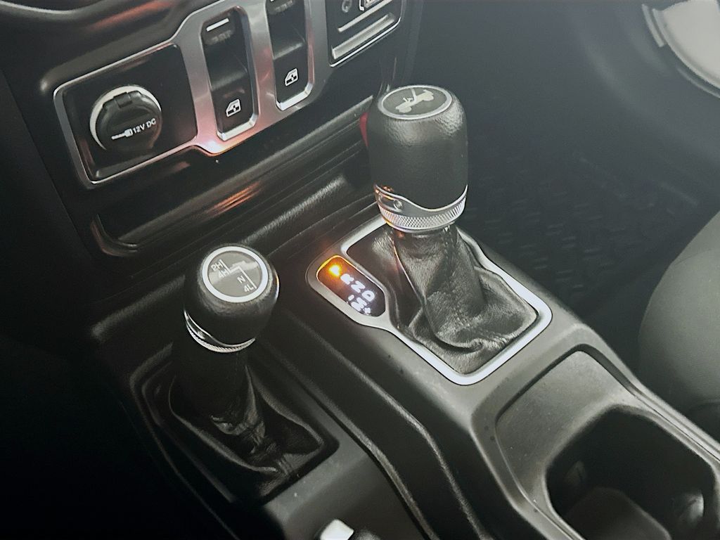 Used 2020 White Jeep Sport S image 16