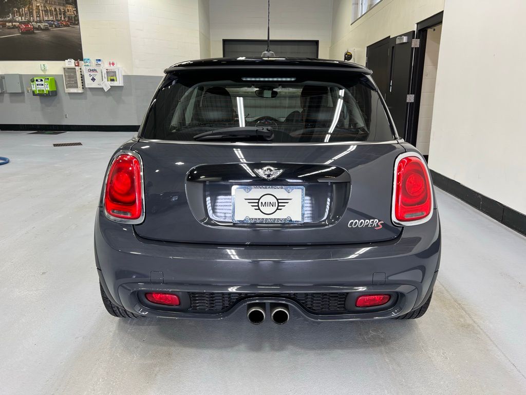 2017 MINI Cooper Base 4