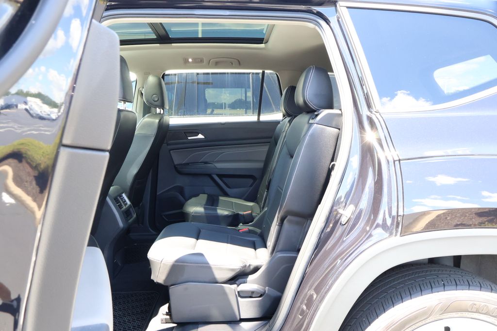 Thumbnail: 2021 Volkswagen Atlas - 29