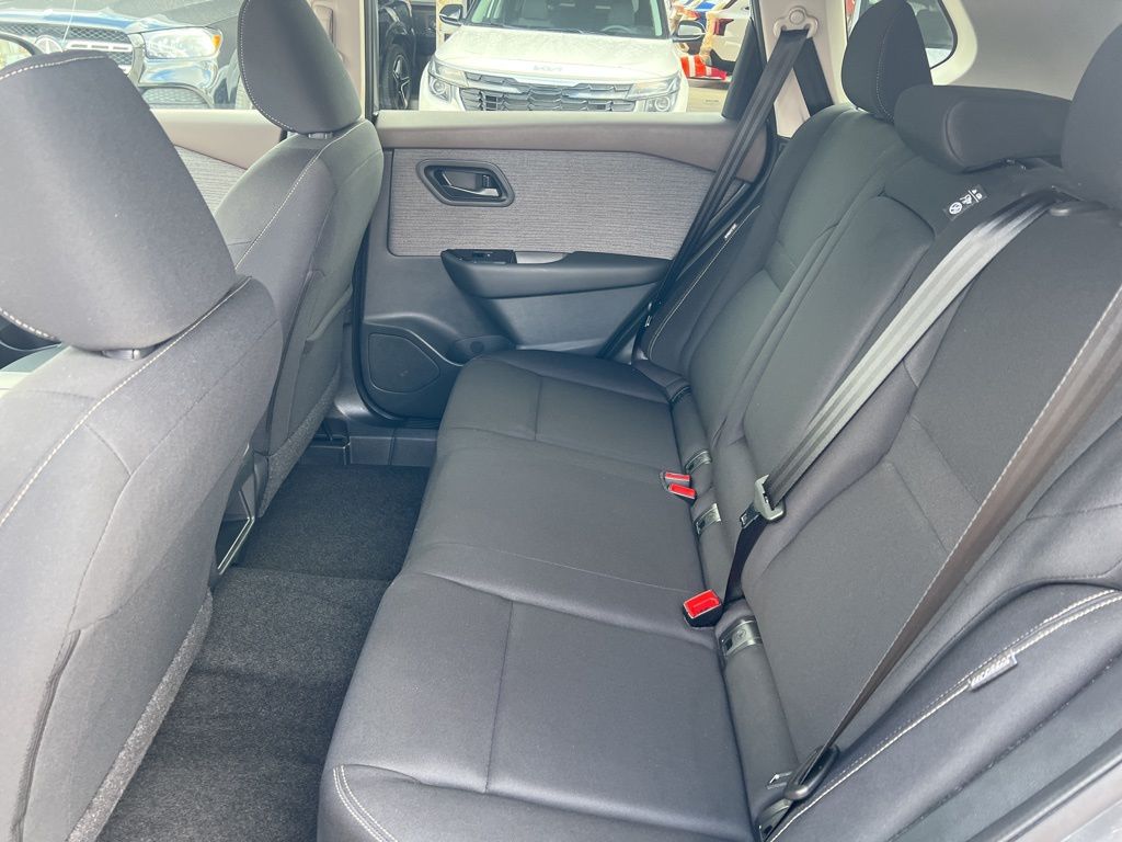 2023 Nissan Rogue S photo