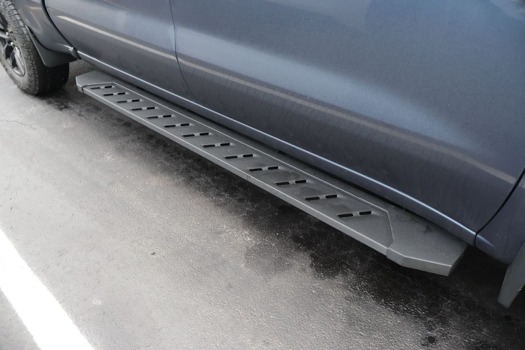 Thumbnail: 2020 Chevrolet Silverado 1500 - 7