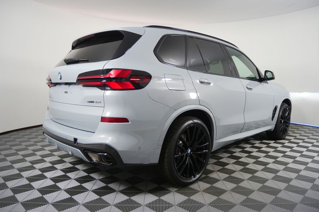 Thumbnail: 2026 BMW X5 - 3