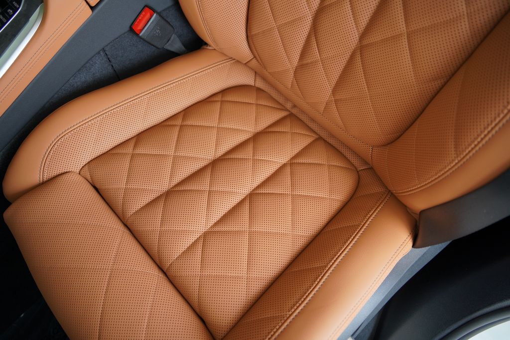 Thumbnail: 2027 BMW X7 - 11