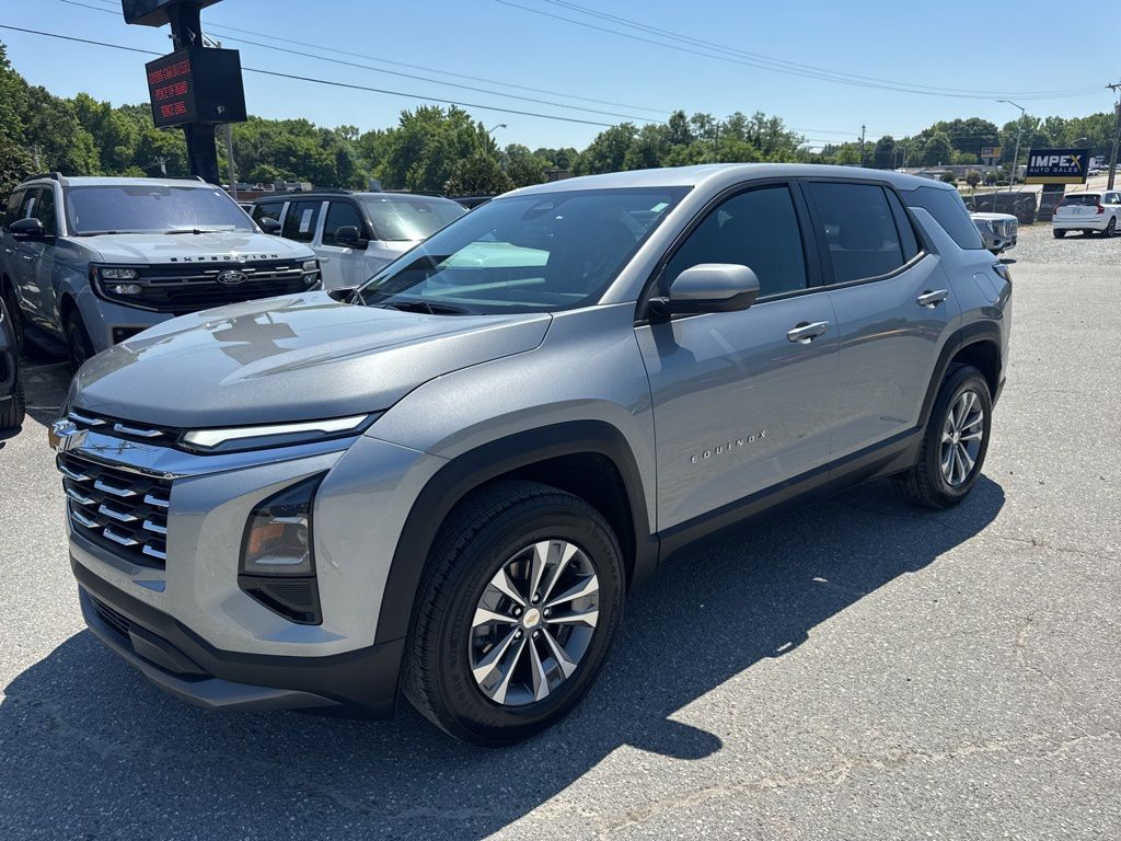 2026 Chevrolet Equinox LT 1.5T's photo