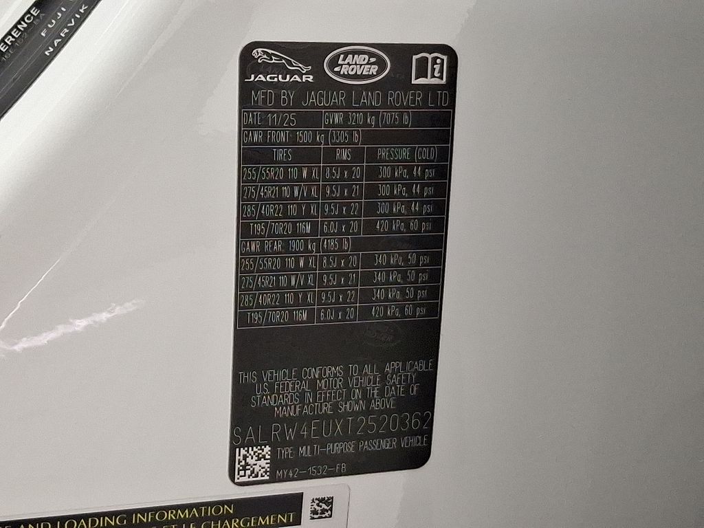 Thumbnail: 2026 Land Rover Discovery - 20