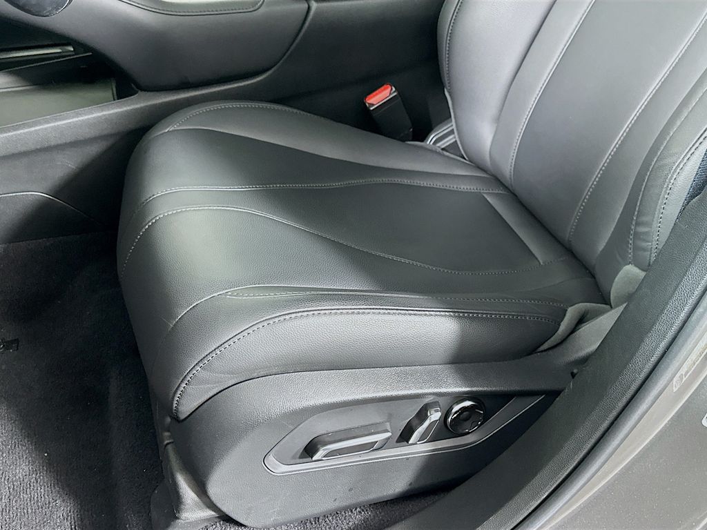 used 2023 Acura RDX car, priced at $34,499