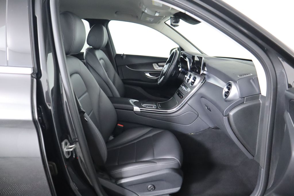 2022 Mercedes-Benz GLC 300 20