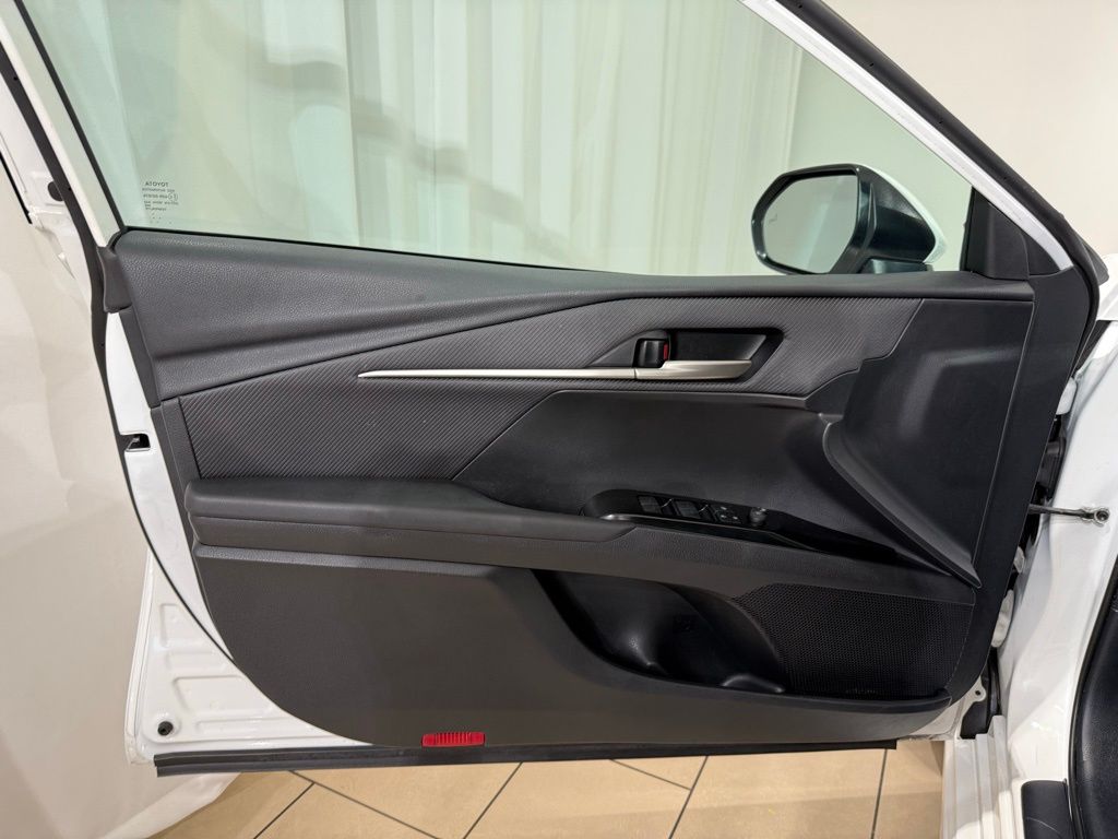 Thumbnail: 2025 Toyota Camry - 14