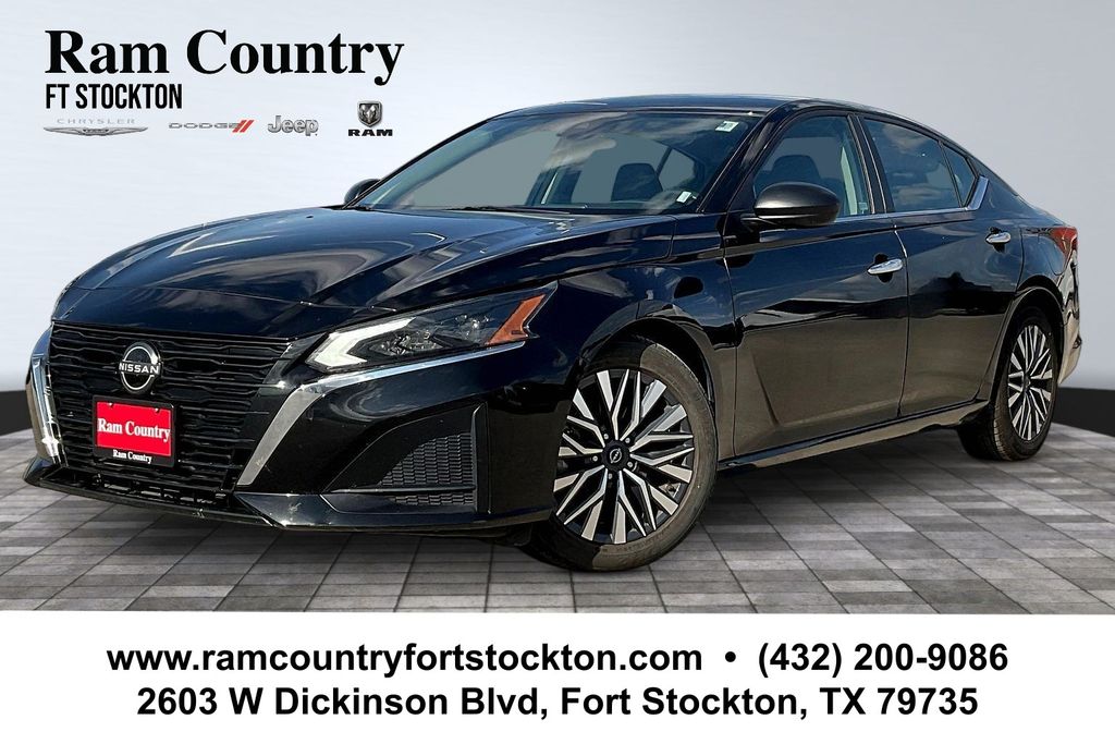 2024 Nissan Altima 2.5 SV FWD