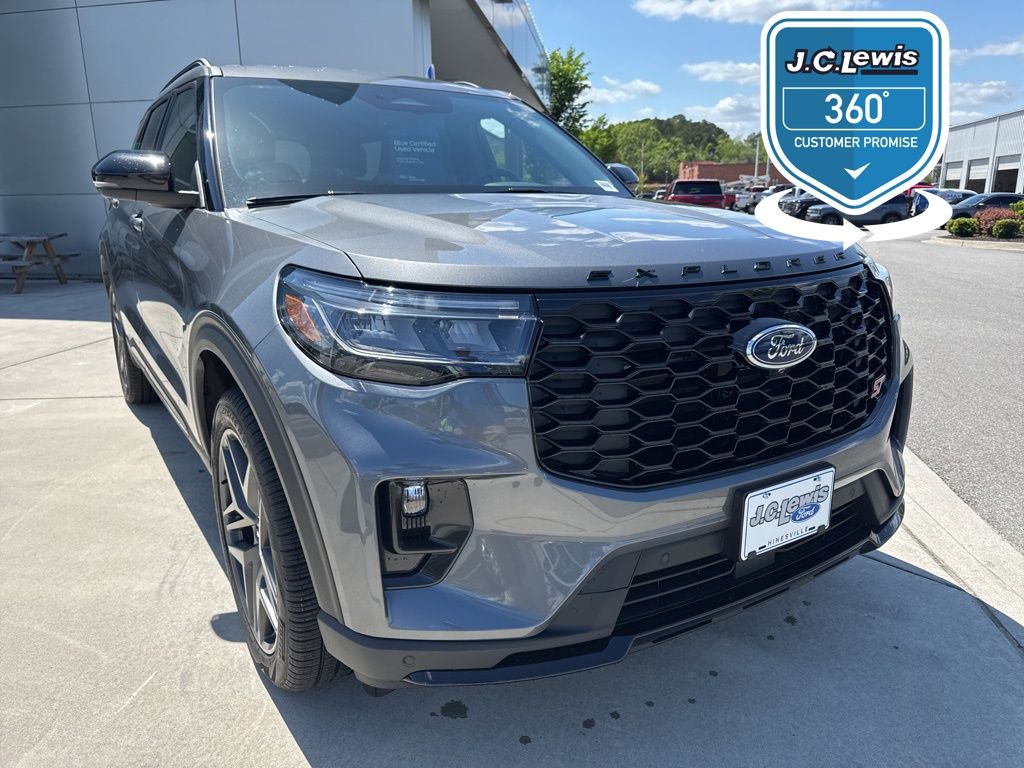 2025 Ford Explorer ST