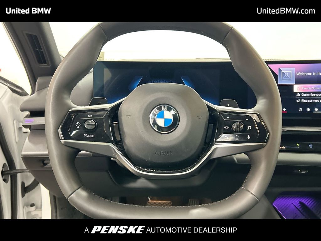 Thumbnail: 2024 BMW 5 Series - 14