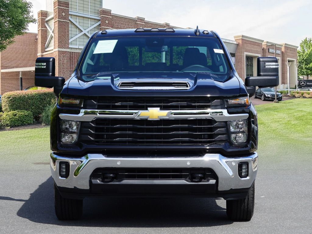 Thumbnail: 2025 Chevrolet Silverado 2500 - 2