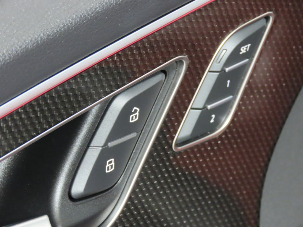 Thumbnail: 2023 Audi SQ7 - 28