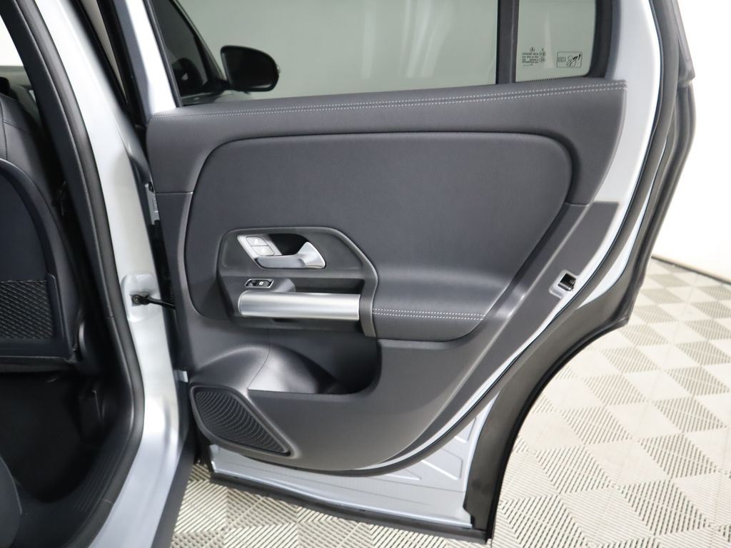 Thumbnail: 2025 Mercedes-Benz GLA - 27