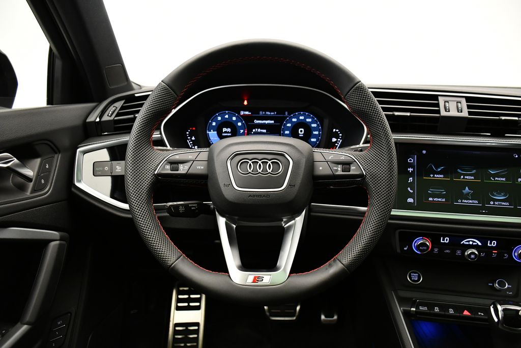 Thumbnail: 2025 Audi Q3 - 23