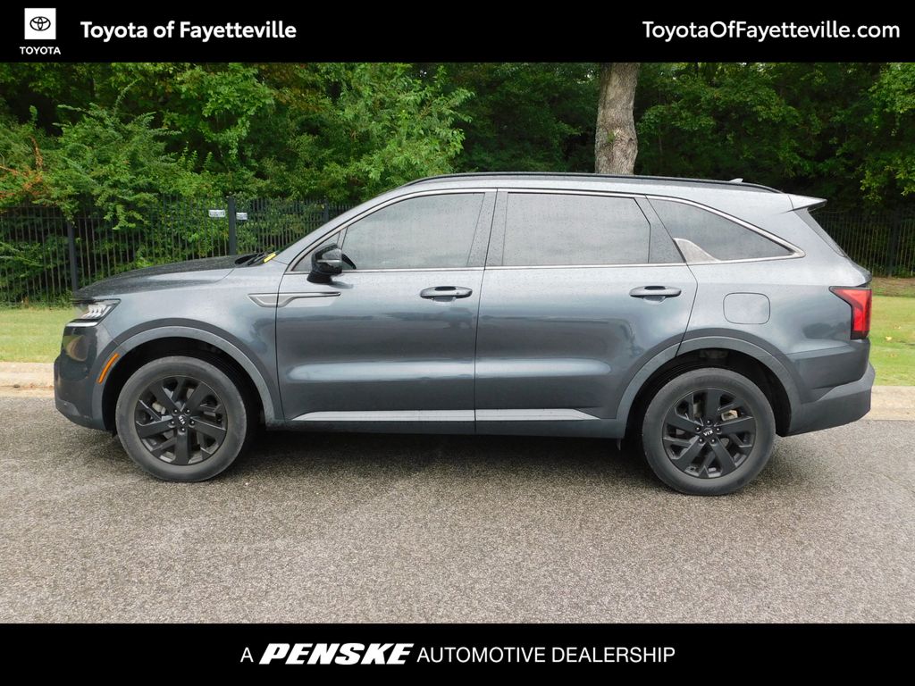 Thumbnail: 2021 Kia Sorento - 2