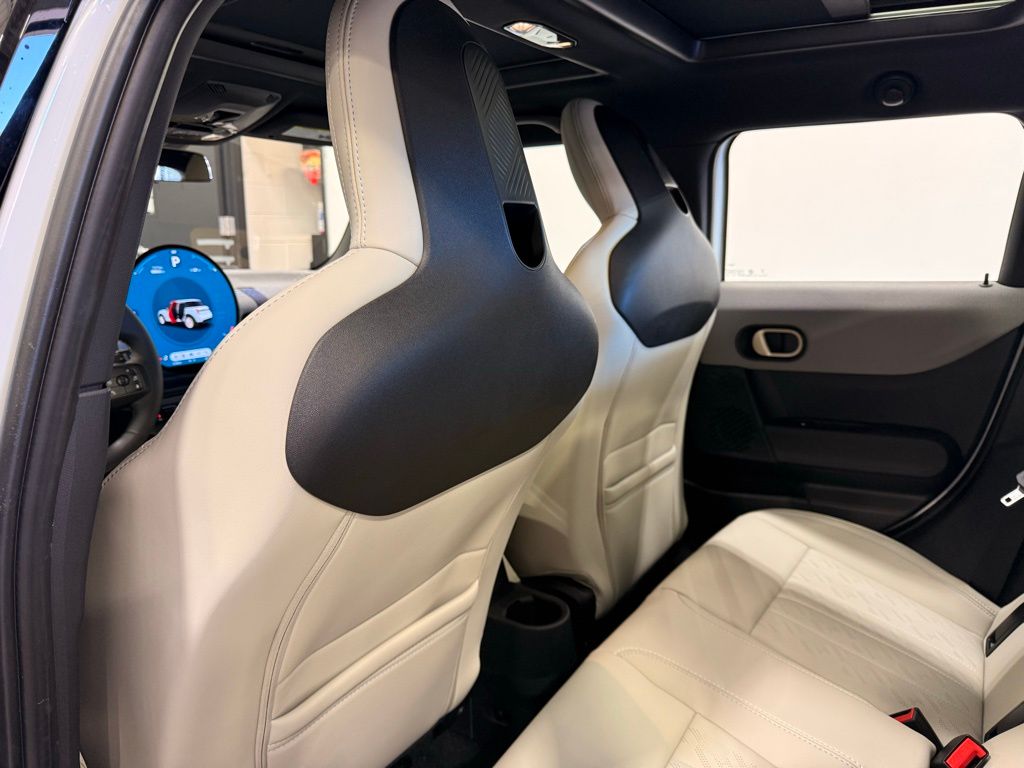 Thumbnail: 2025 MINI Cooper Hardtop - 20