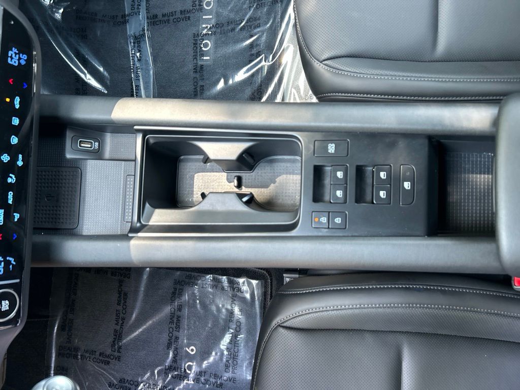 Used 2024 Gold Hyundai SEL image 15