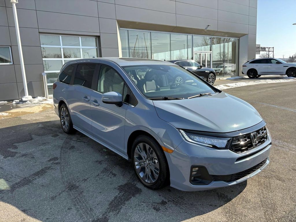 2025 Honda Odyssey Touring FWD
