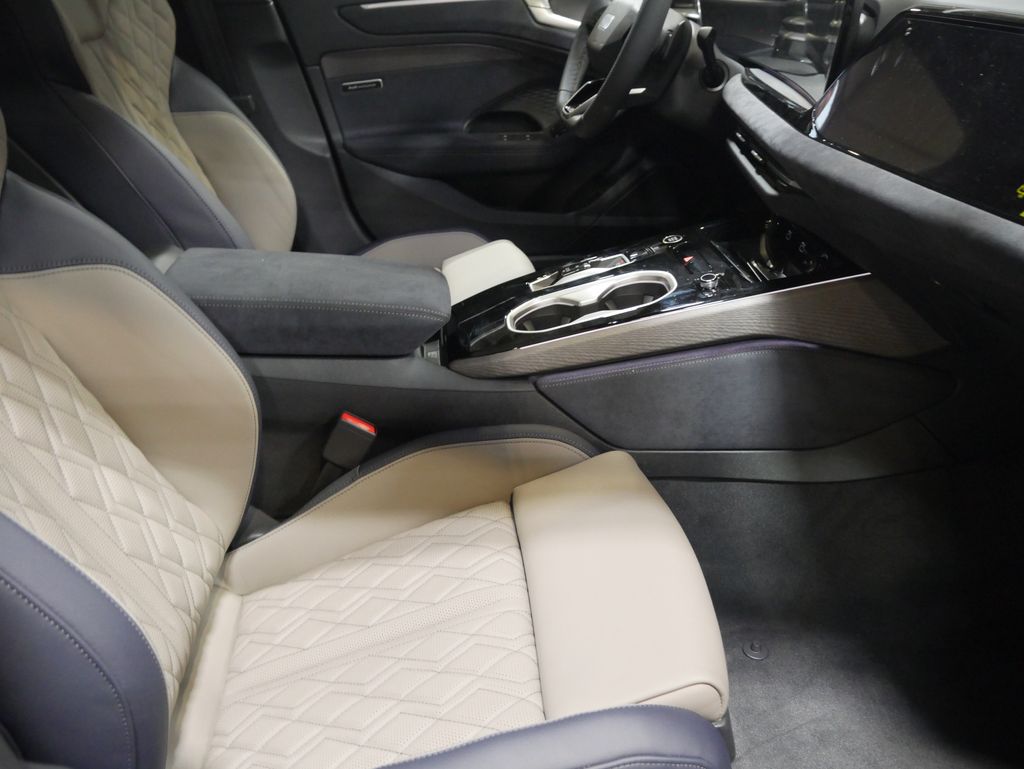 Thumbnail: 2026 Audi A6 - 22