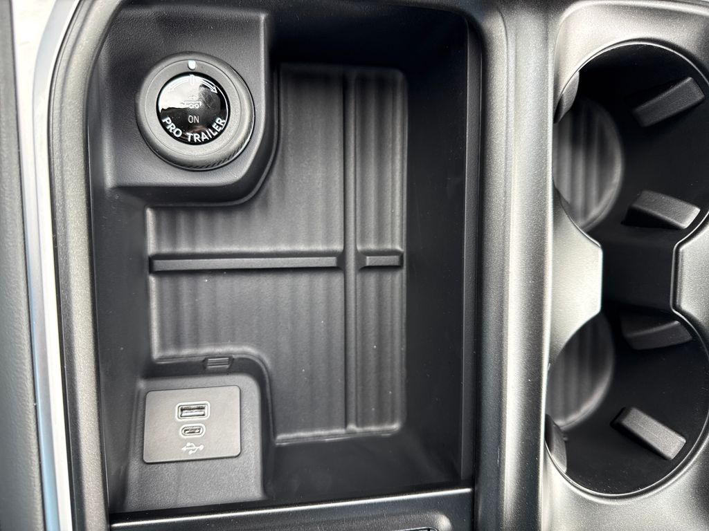 New 2026 Gray Ford Active image 32