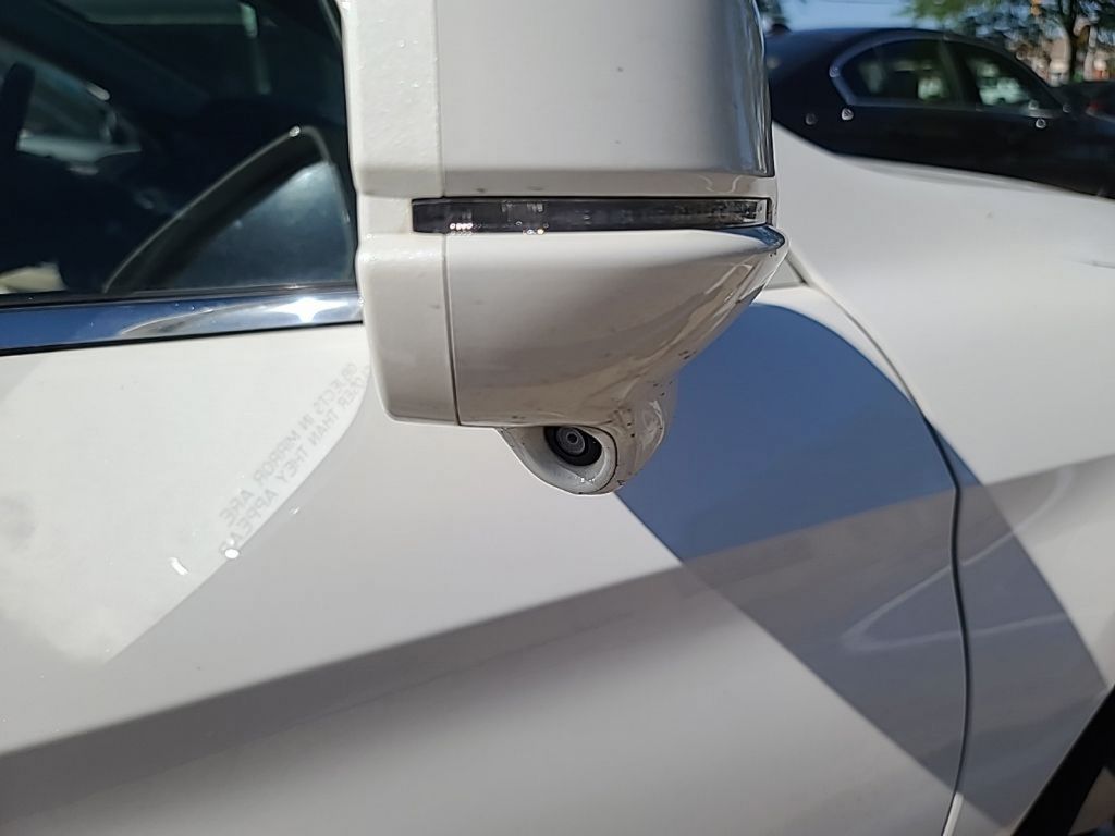 Used 2013 White Honda EX-L image 15
