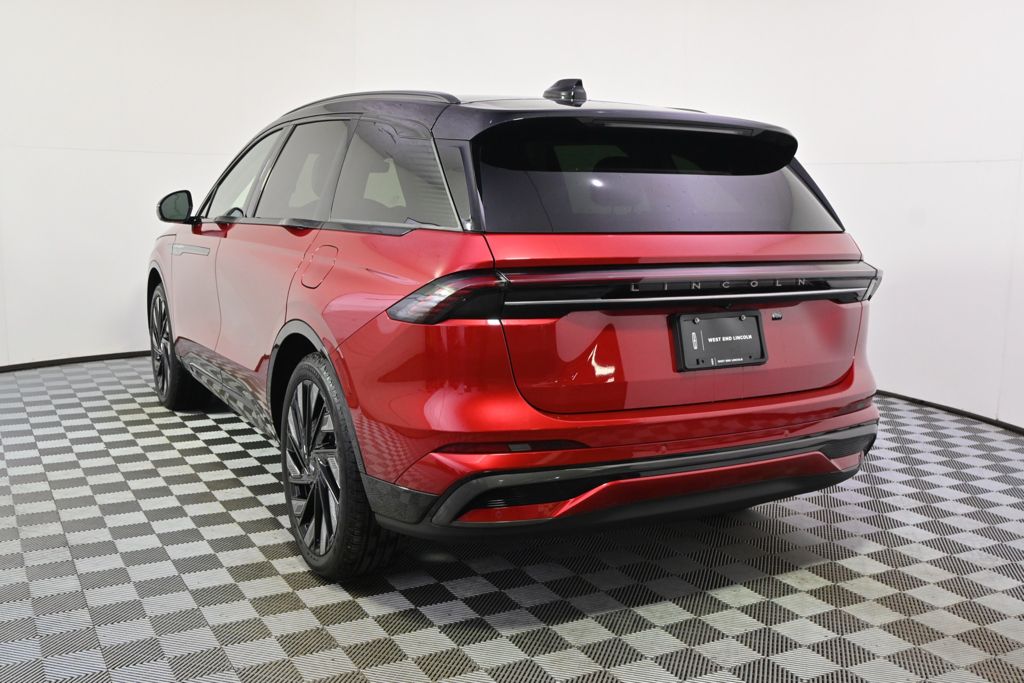 New 2026 Red Lincoln Reserve image 4