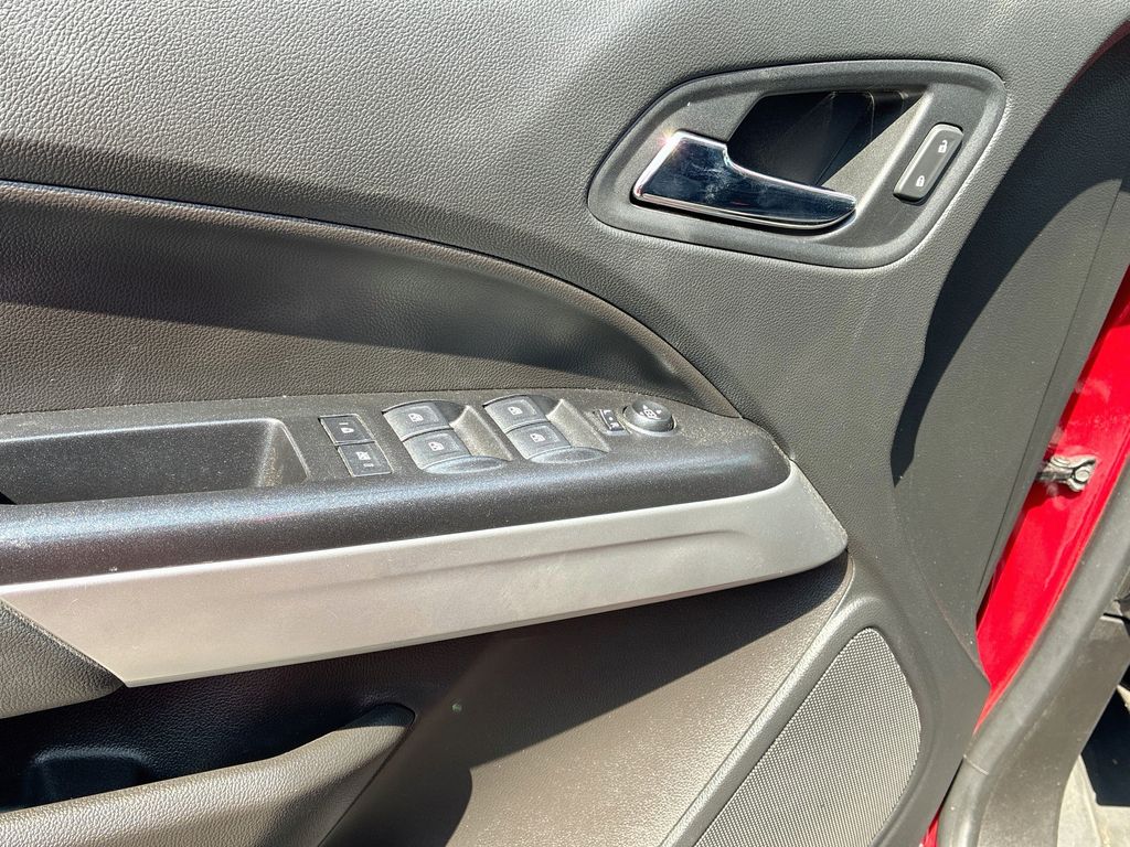 Used 2021 Red Chevrolet ZR2 image 17