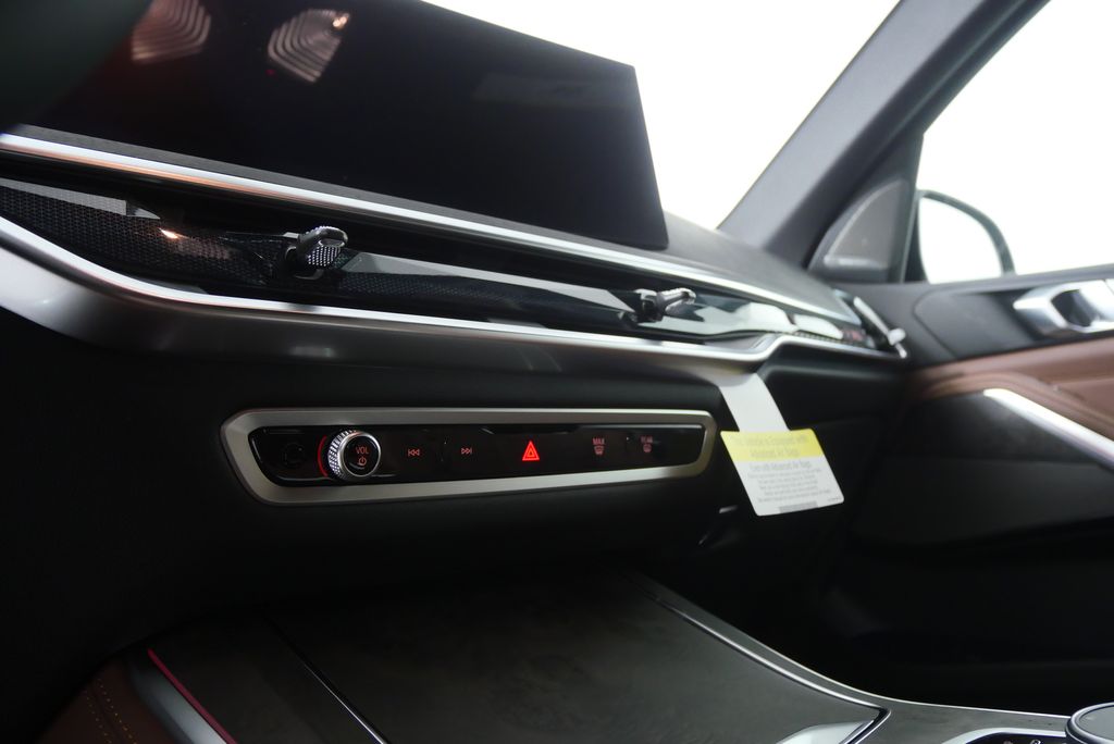 Thumbnail: 2026 BMW X5 - 20