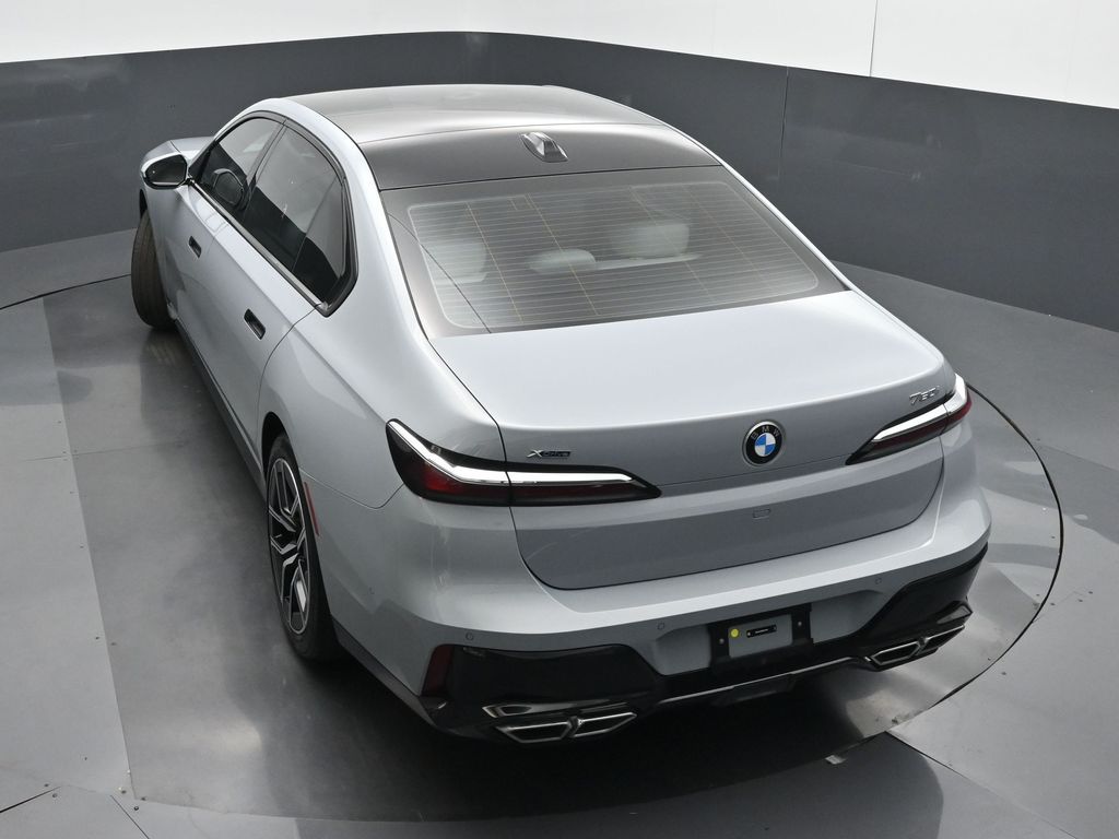 2024 BMW 760i xDrive