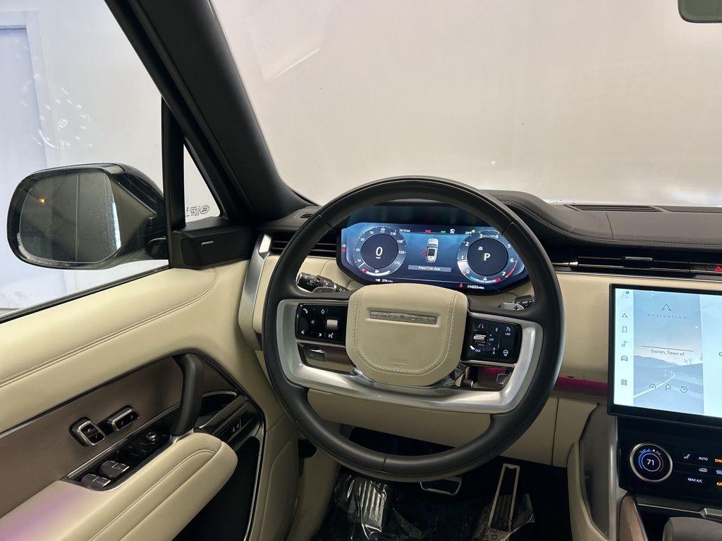 Thumbnail: 2023 Land Rover Range Rover - 25