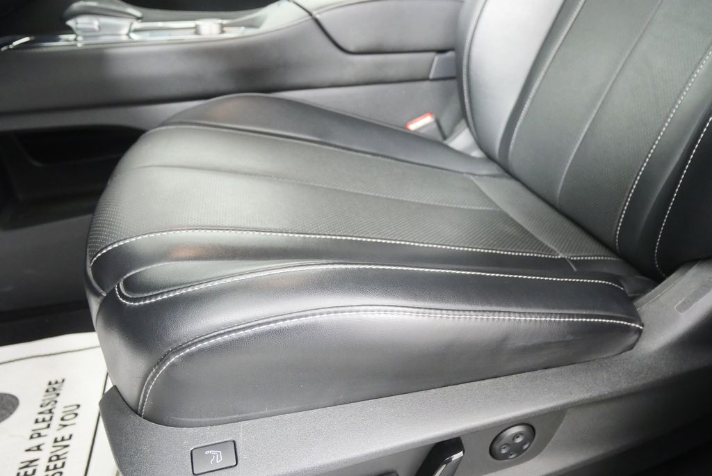 Thumbnail: 2022 INFINITI QX60 - 11