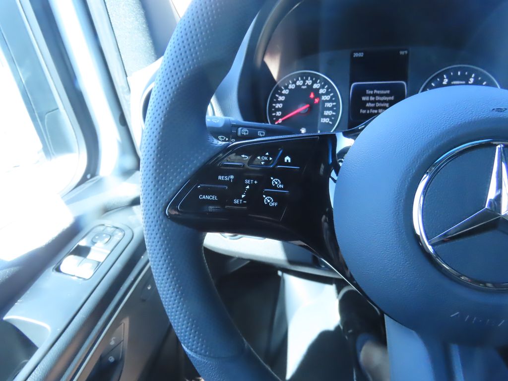 Thumbnail: 2025 Mercedes-Benz Sprinter - 12