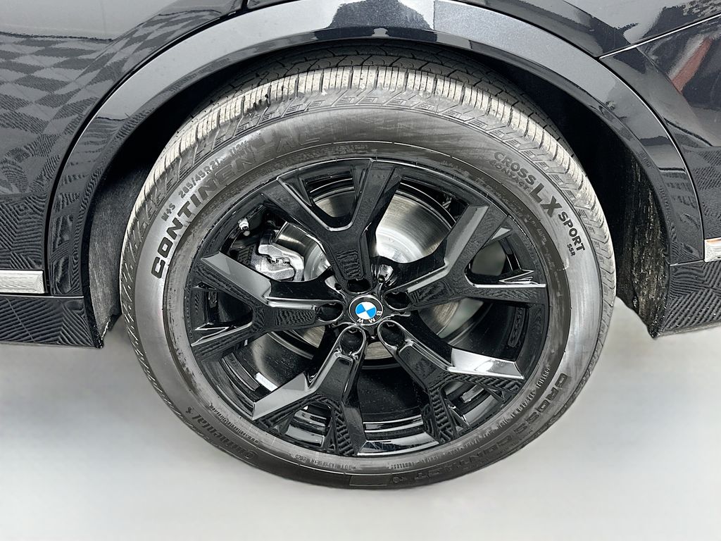 Thumbnail: 2026 BMW X7 - 23