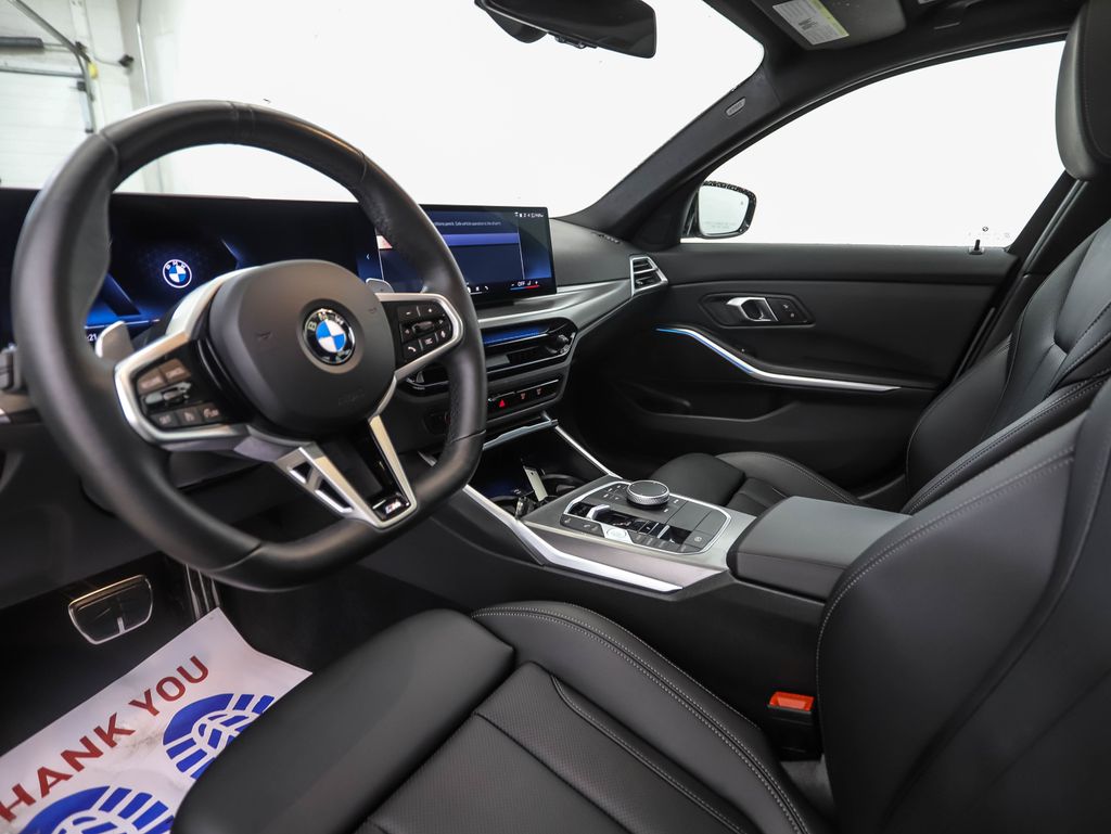 Thumbnail: 2025 BMW 3 Series - 10