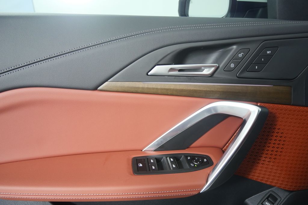 Thumbnail: 2026 BMW X1 - 8