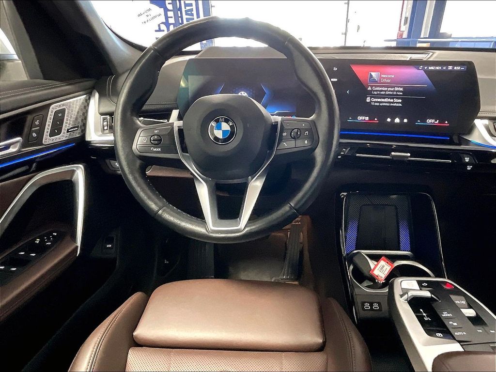 2025 BMW X1 — photo 17