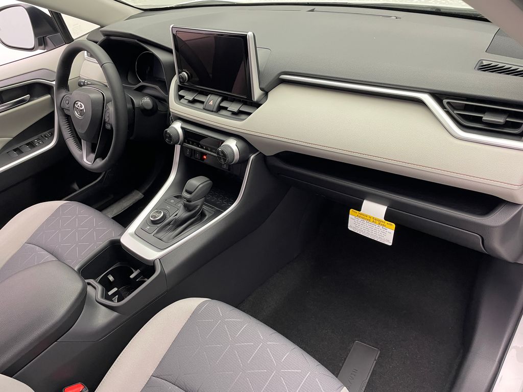 Thumbnail: 2025 Toyota RAV4 - 16