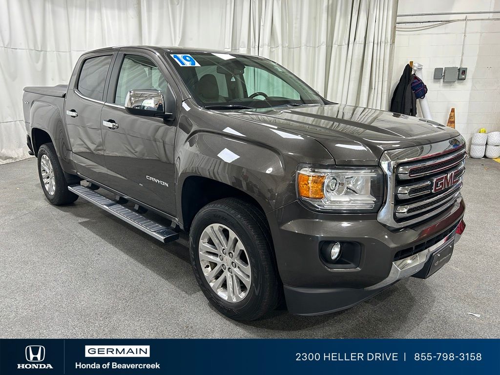 Smokey Quartz Metallic 2019 GMC Canyon Pickup Truck Four-Wheel Drive 8-Speed Automatic