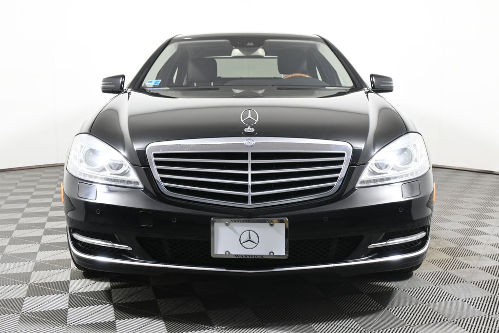 2010 Mercedes-Benz S-Class S 550 9