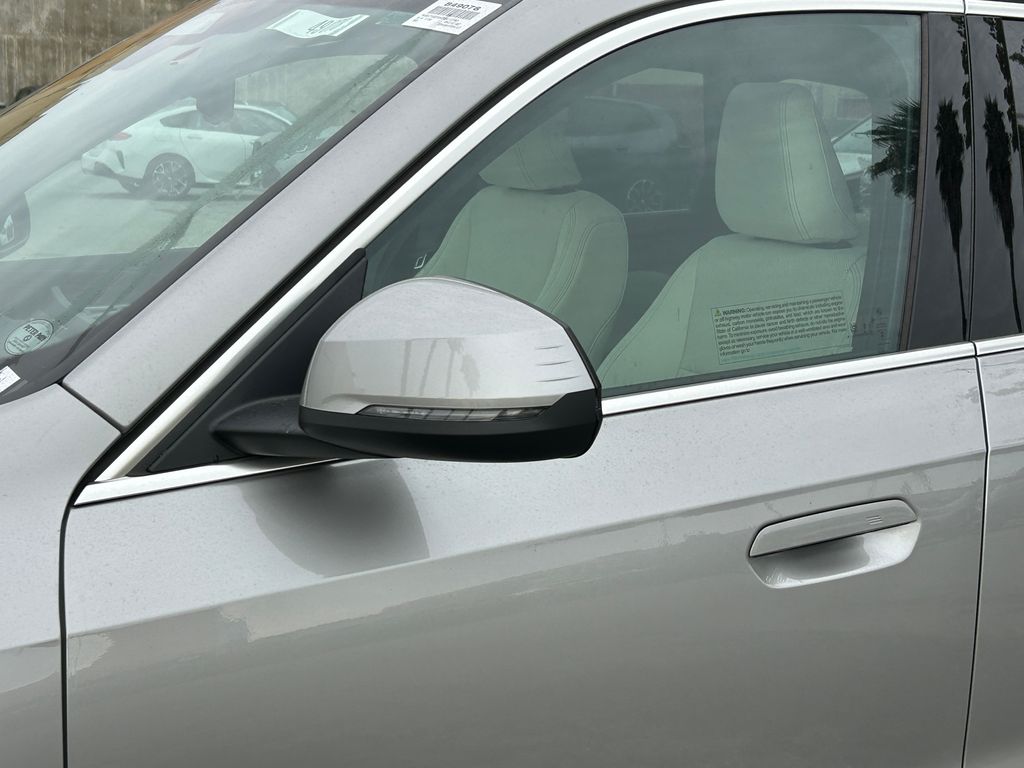 Thumbnail: 2026 BMW X1 - 10