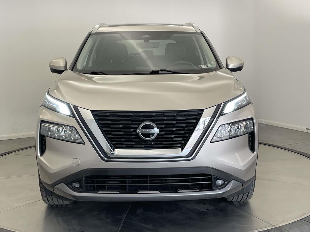 2022 Nissan Rogue SL - 9