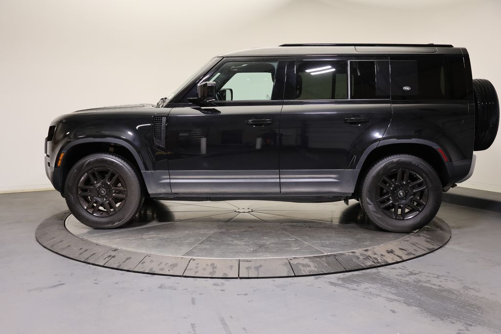 Thumbnail: 2023 Land Rover Defender - 2