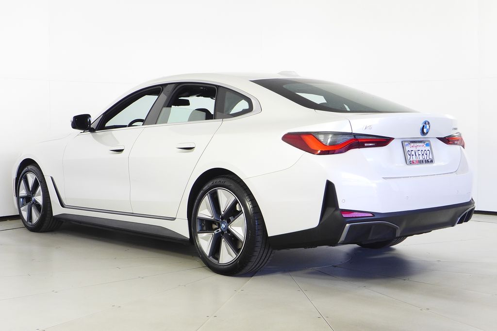 Thumbnail: 2023 BMW i4 - 9